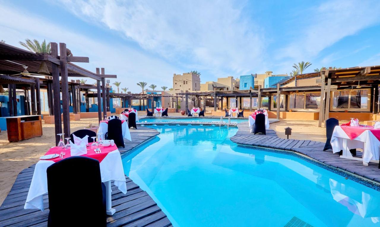 Pickalbatros Sands بورت غالب المظهر الخارجي الصورة The swimming pool at the hotel