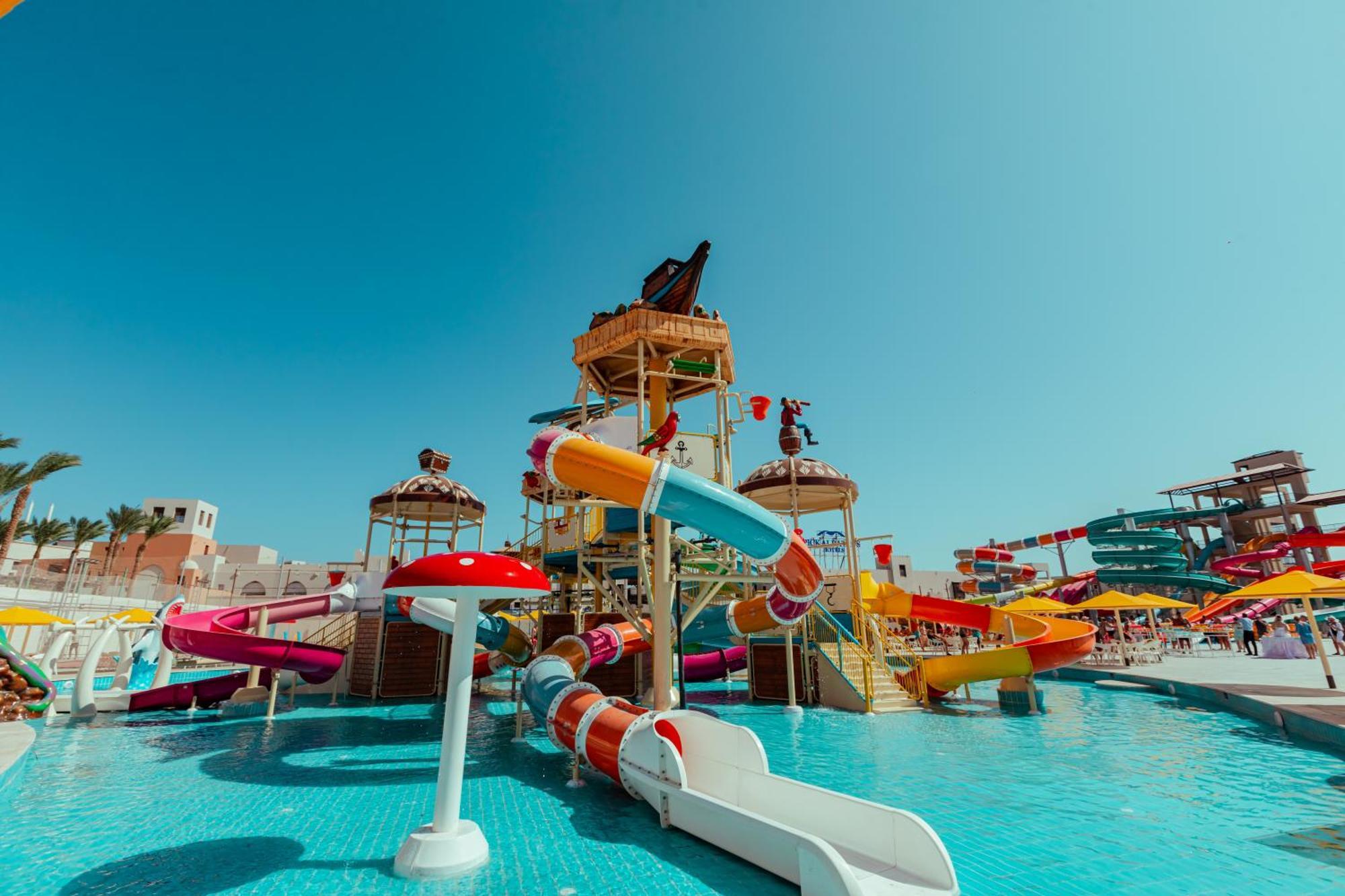 Pickalbatros Sands بورت غالب المظهر الخارجي الصورة The Land of Legends Theme Park